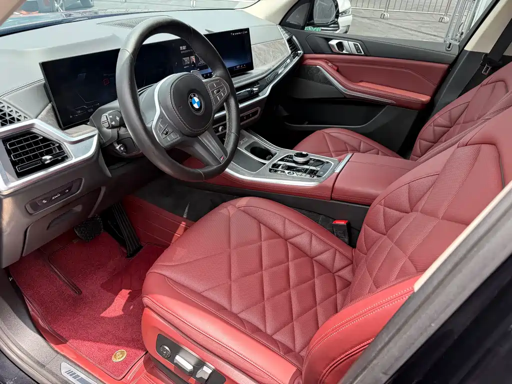 BMW X5 2023 xDrive 30Li Premium M Sport
