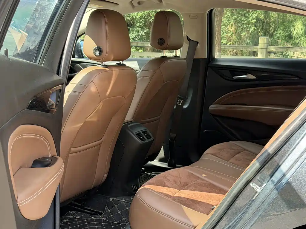 Buick Regal — миниатюра 6