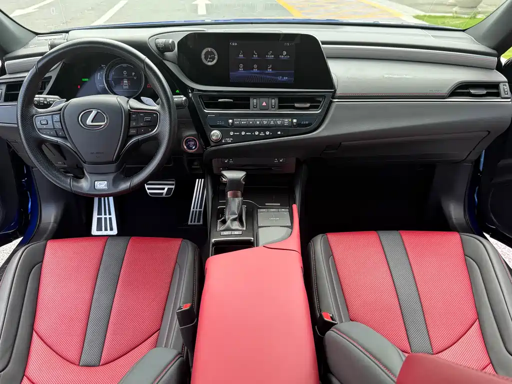 Lexus ES 2021 300h F SPORT