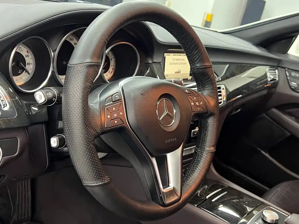Mercedes-Benz CLS 2012 CLS 300 CGI