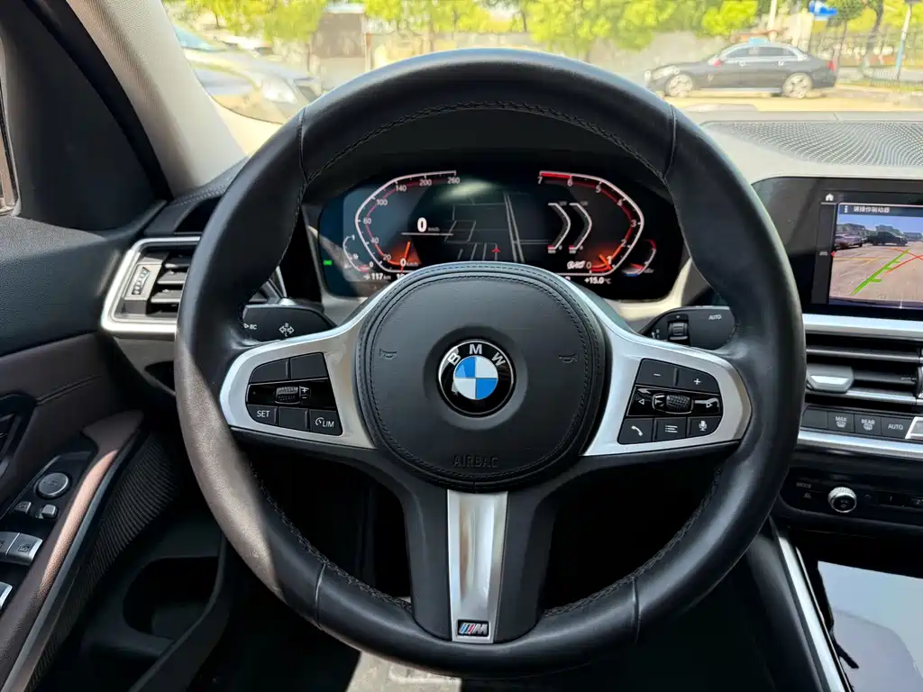 BMW 3 Series — миниатюра 14