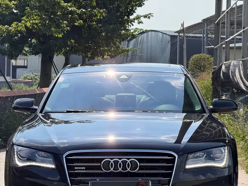 Audi A8 — миниатюра 2