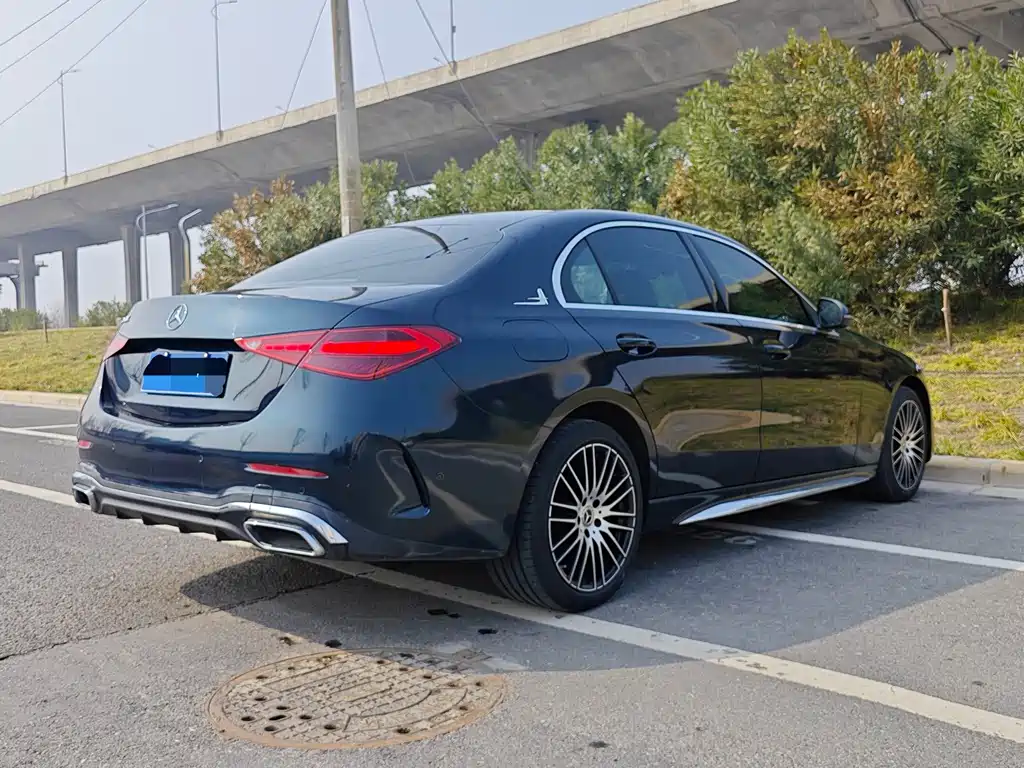 Mercedes-Benz C-Class — миниатюра 10