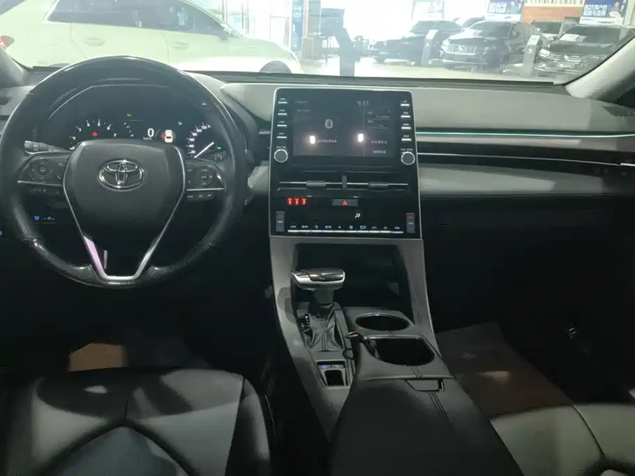 Toyota Avalon — миниатюра 12