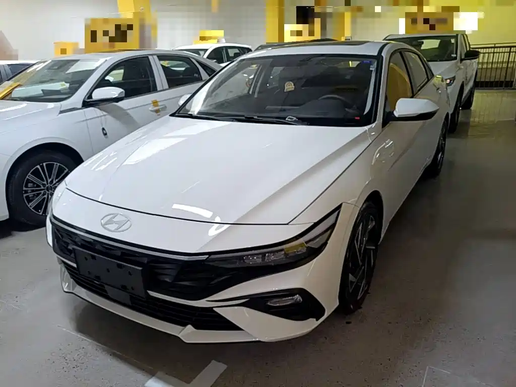 Hyundai Elantra — миниатюра 2