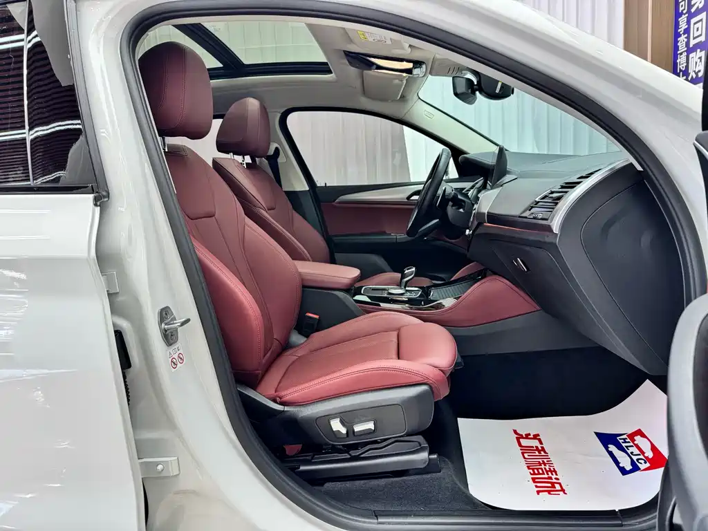 BMW X4 2022 — фото 17