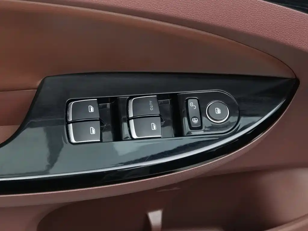 BYD Surui — миниатюра 9