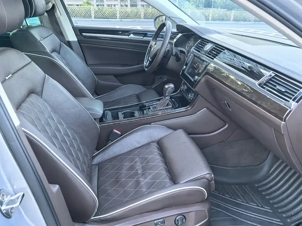 Volkswagen Phideon — фотографии объявления, Фото 15