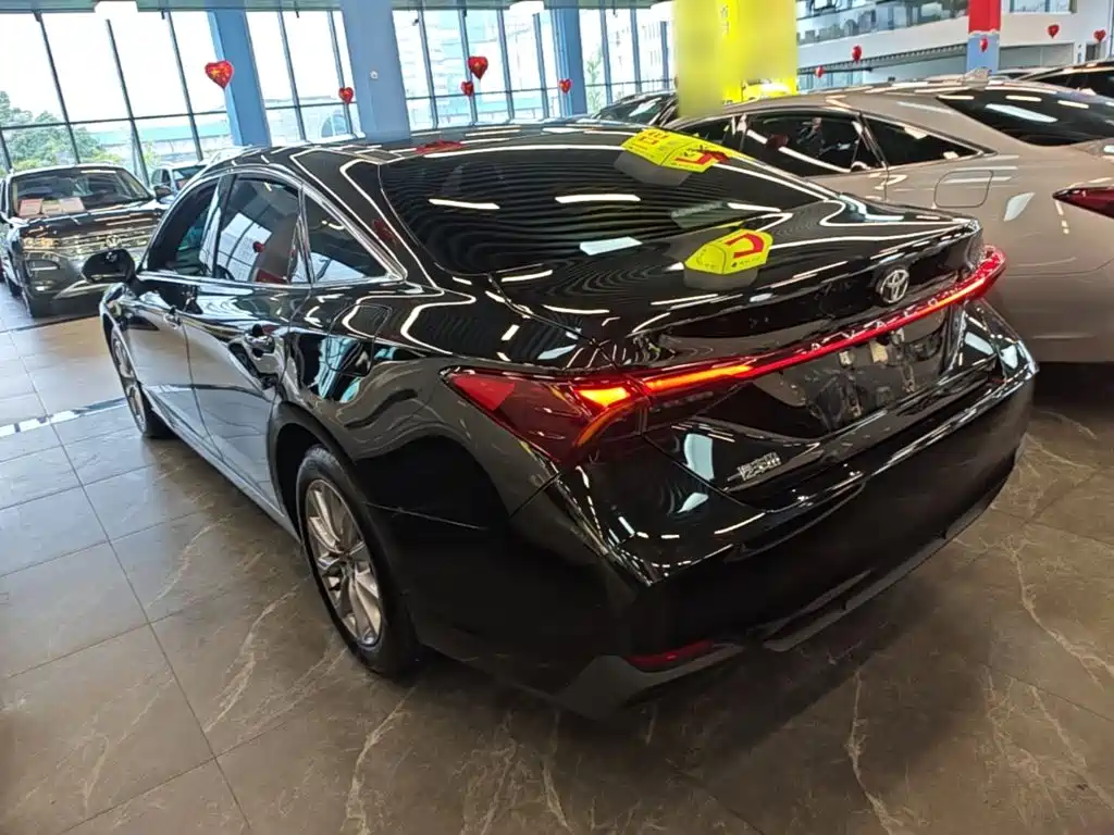 Toyota Avalon — миниатюра 5