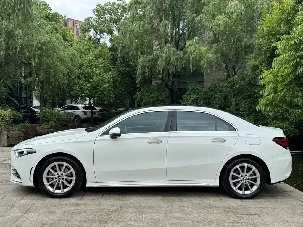 Mercedes-Benz A-Class A 2022 A 200 L Sport Fashion