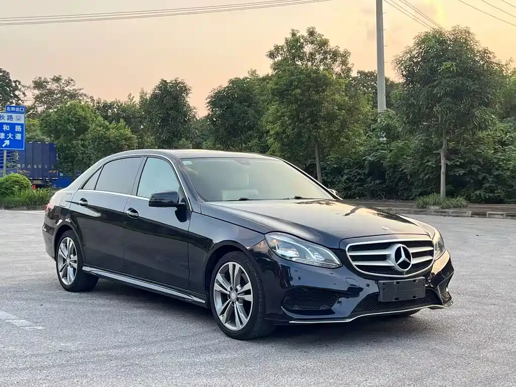 Mercedes-Benz E-Class — миниатюра 3