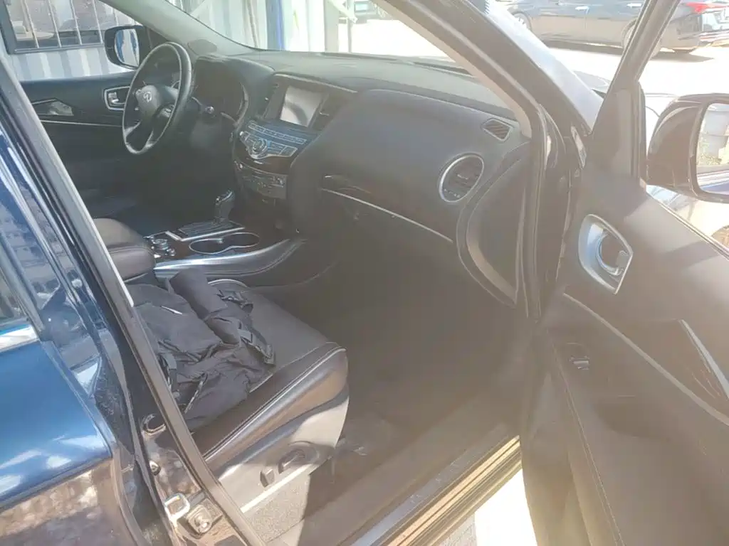 Infiniti QX60 (Import) — миниатюра 18