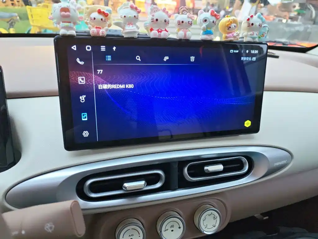 Wuling MINIEV — миниатюра 9