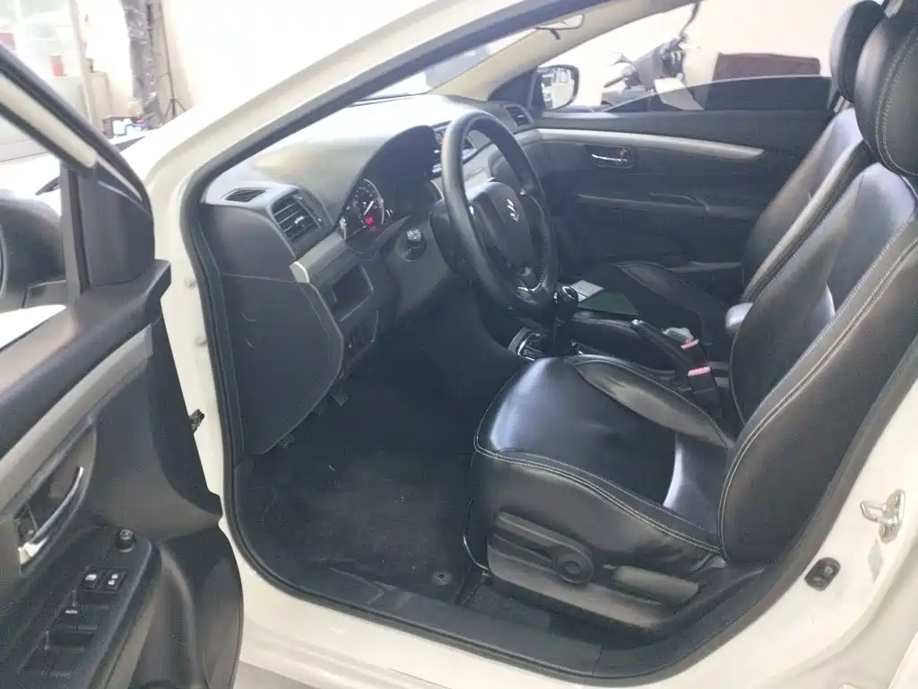 Suzuki Alivio — миниатюра 16