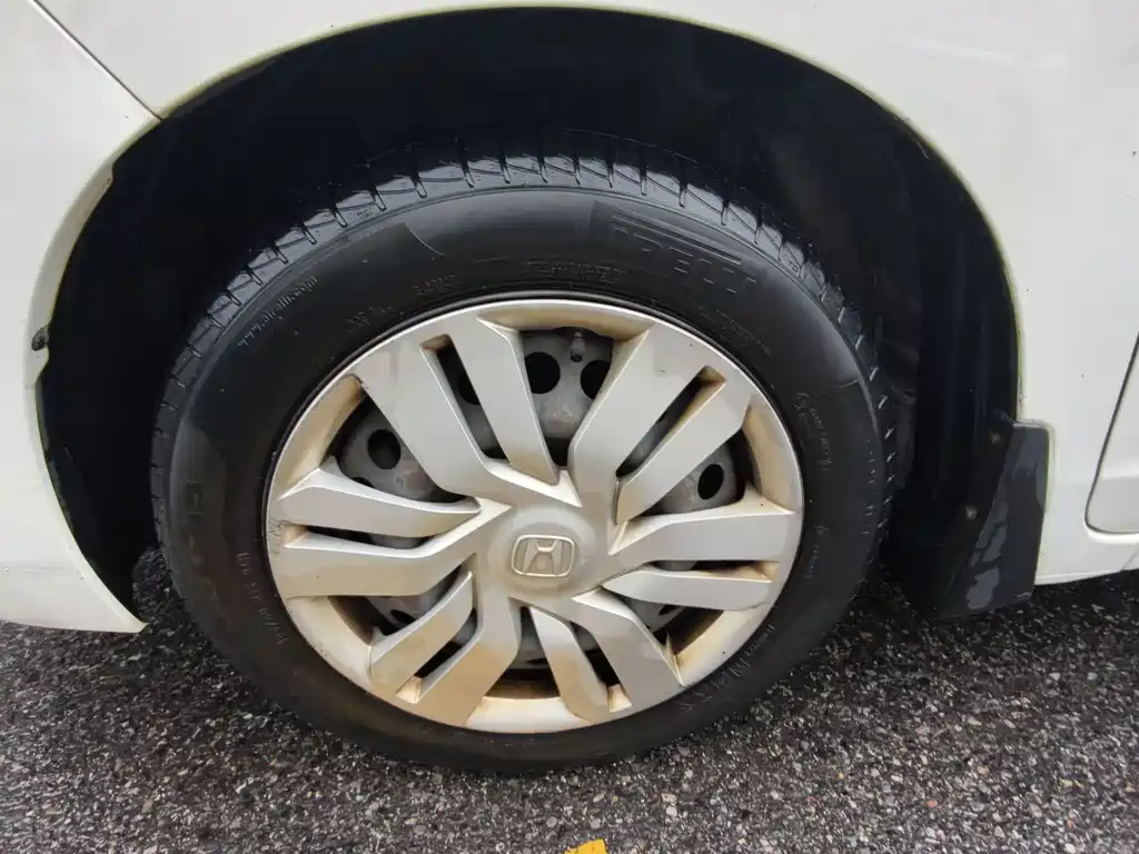 Honda Fit — миниатюра 9