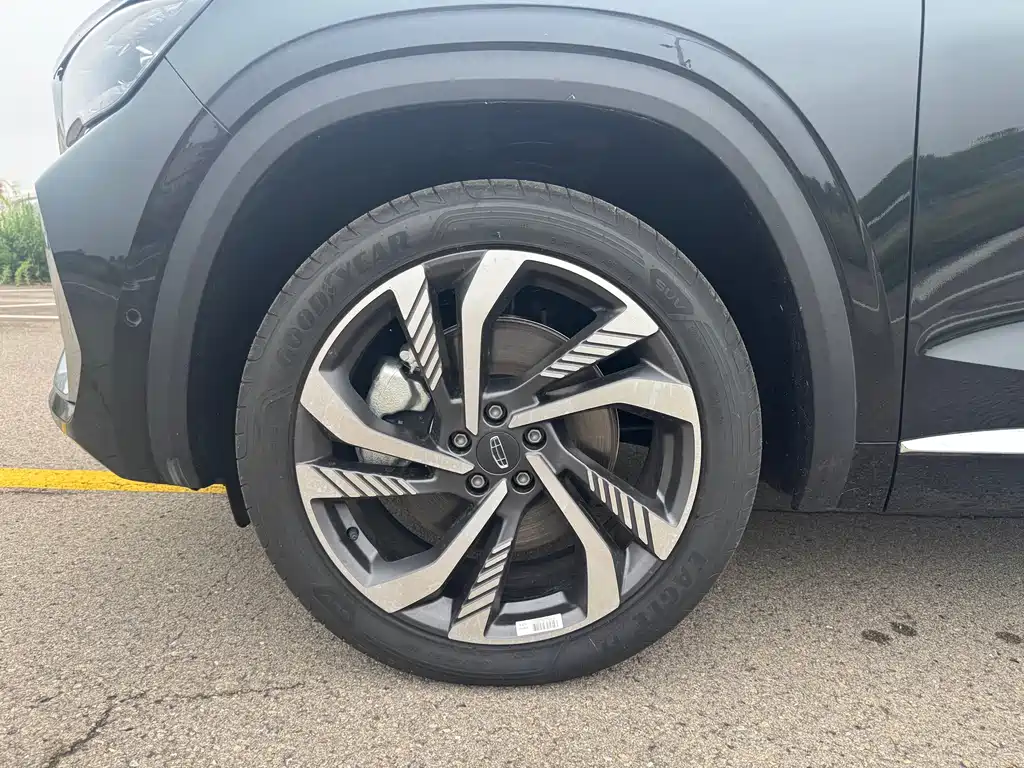 Geely Monjaro L 2021 2.0TD AT Flagship