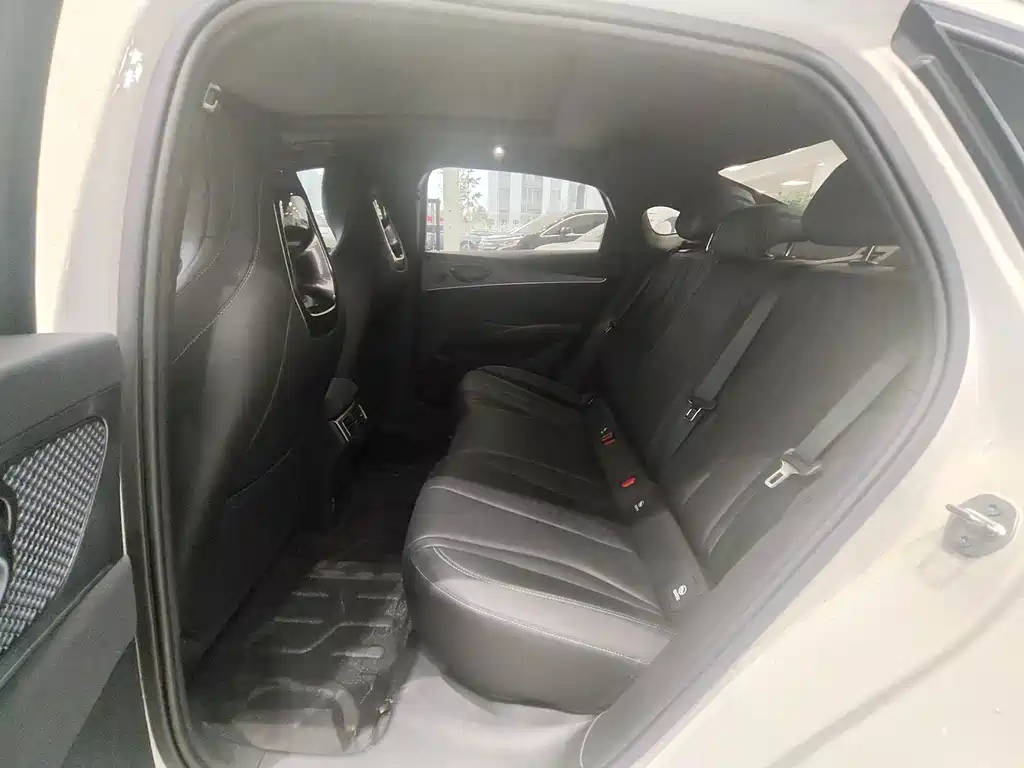 BYD Seal 06 — миниатюра 10
