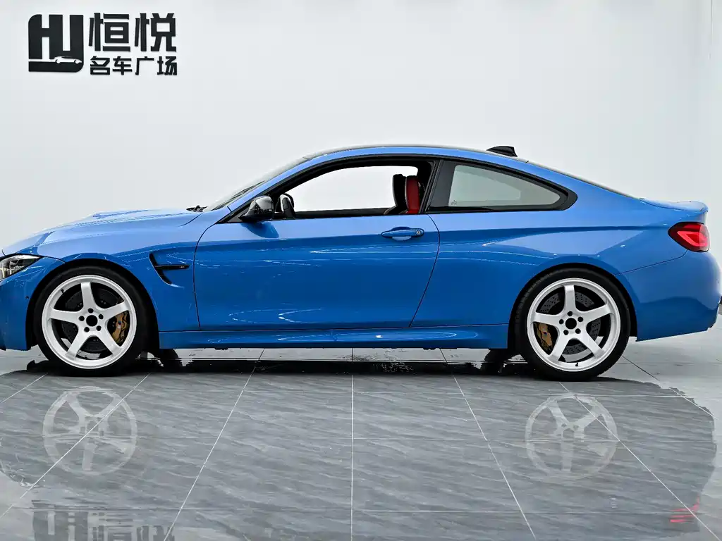 BMW M4 — миниатюра 2