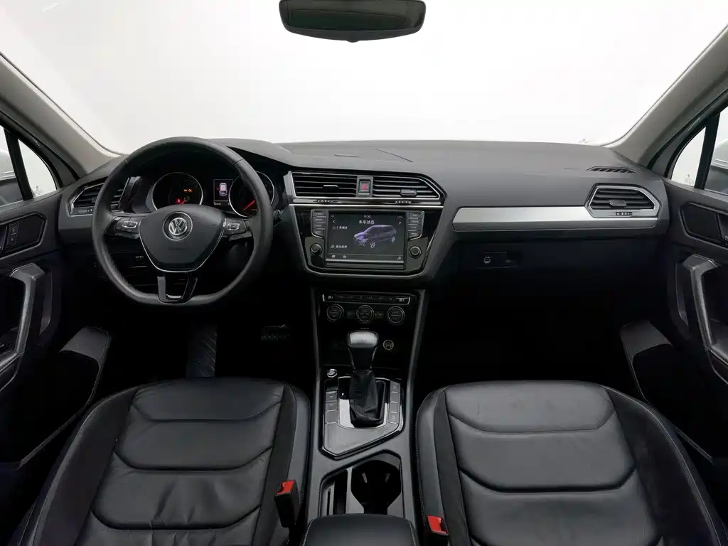 Volkswagen Tiguan L — миниатюра 5