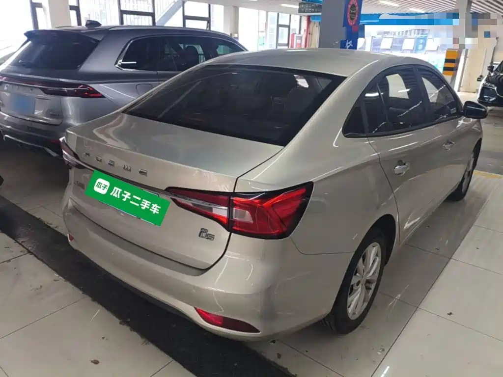 Roewe i5 — миниатюра 7