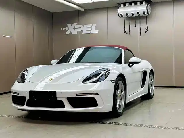 PORSCHE  718 2021