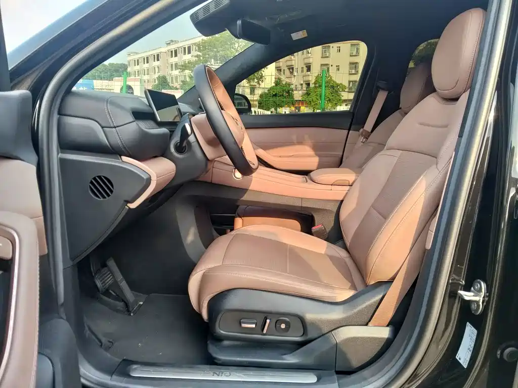 NIO ES6 — миниатюра 9