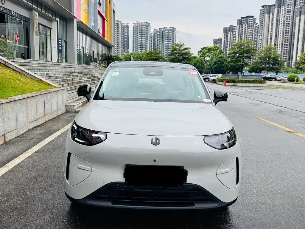 Leapmotor Leapmotor A10 — миниатюра 2