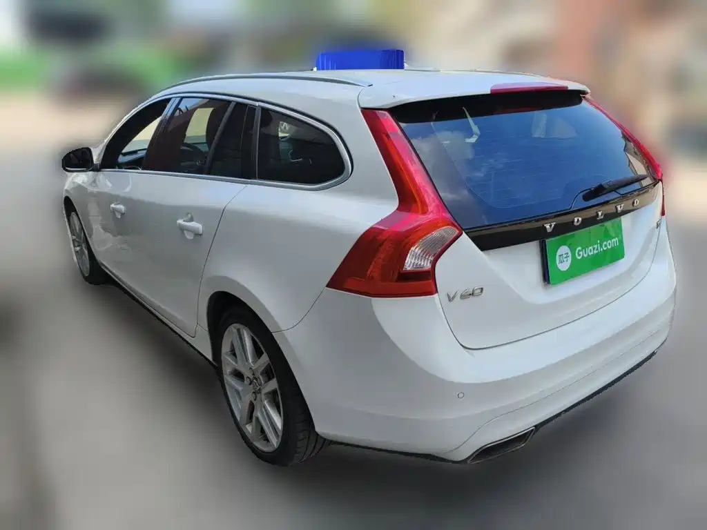 Volvo V60 — миниатюра 25