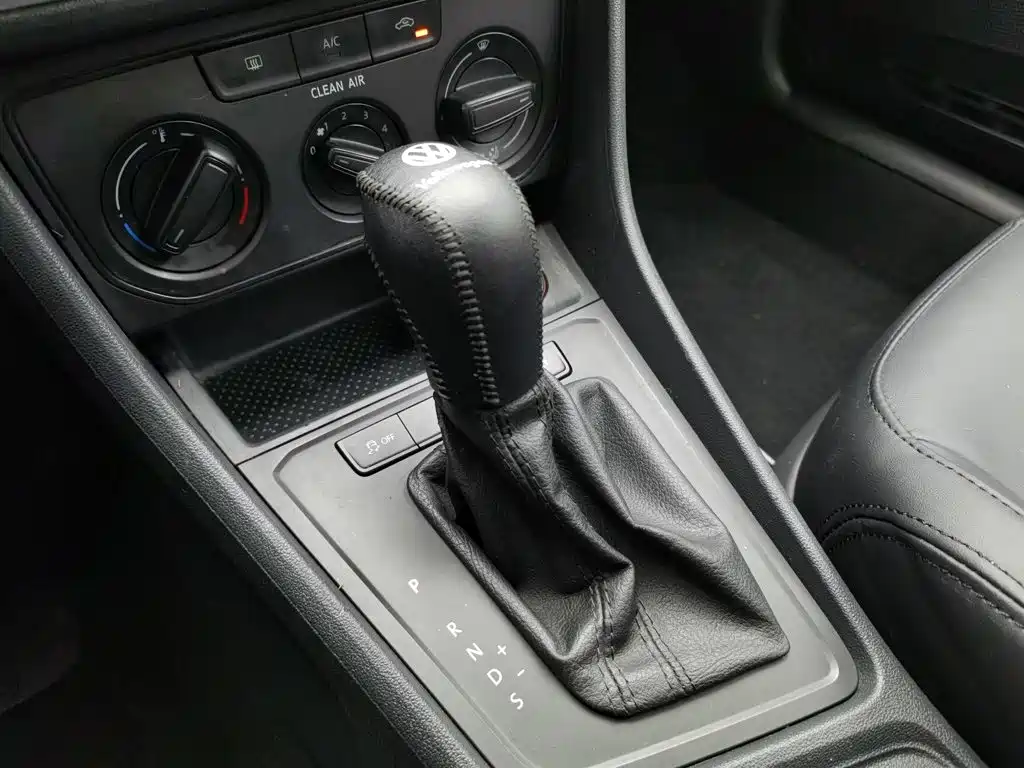 Volkswagen Lavida — миниатюра 13