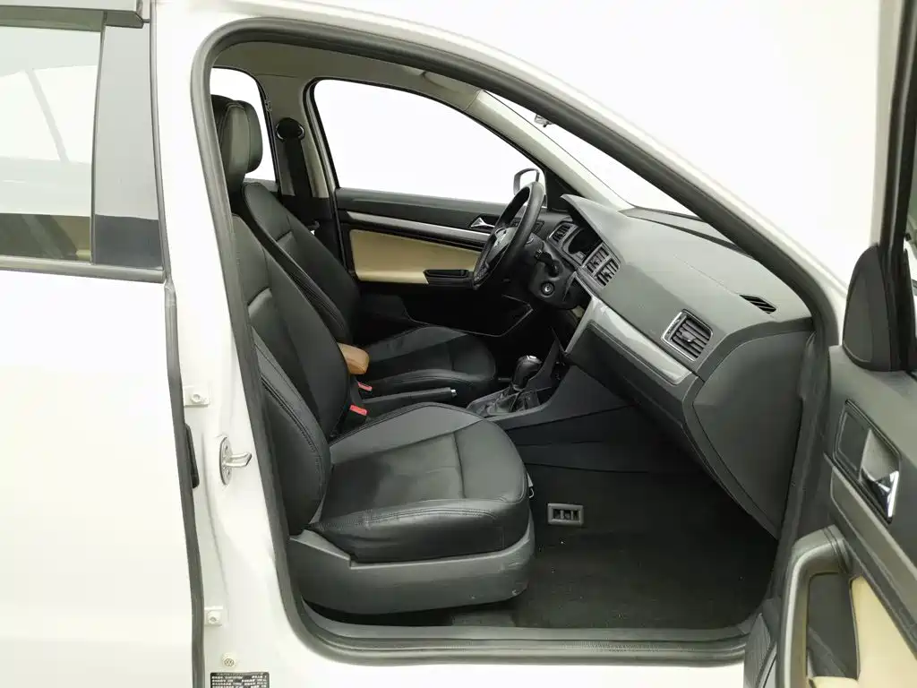 Volkswagen Lavida — миниатюра 23