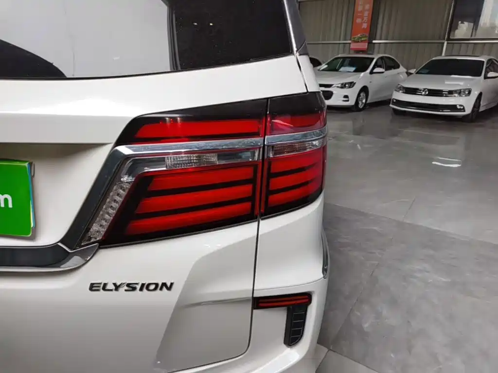 Honda Elysion — миниатюра 8