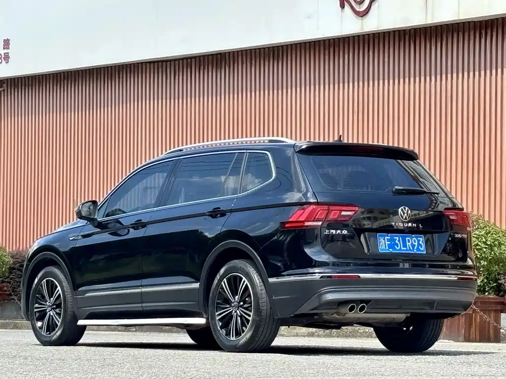 Volkswagen Tiguan L — миниатюра 3