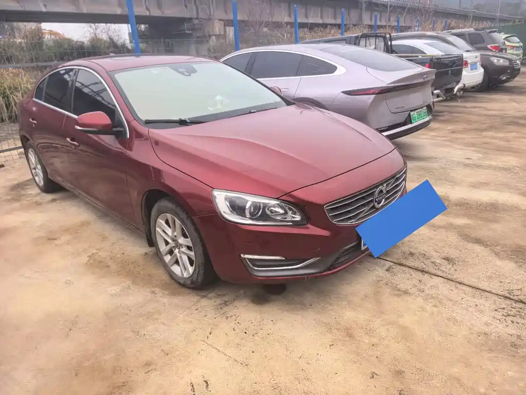 VOLVO S60