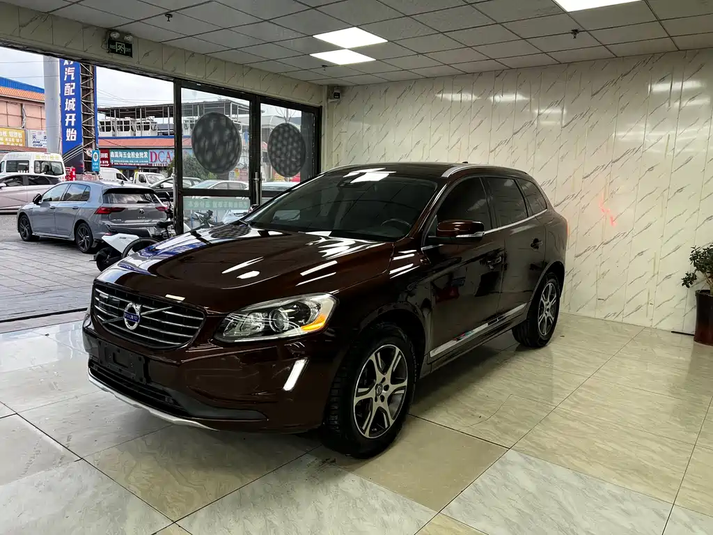 Volvo XC60 (Import)