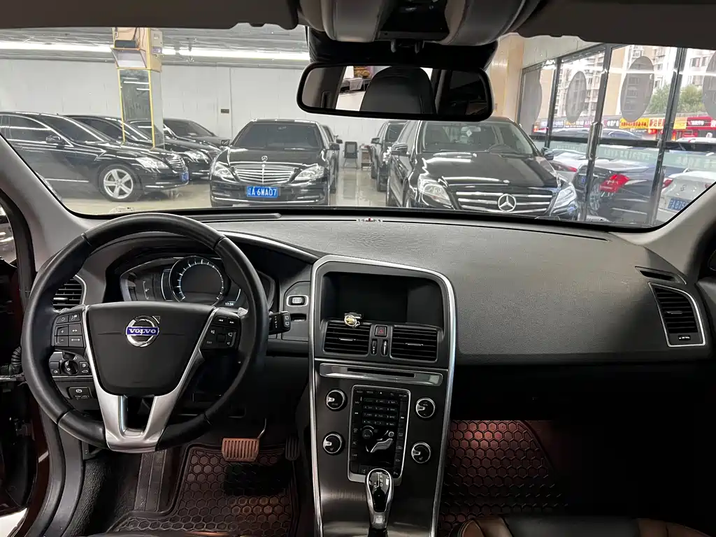 Volvo XC60 (Import) — миниатюра 8