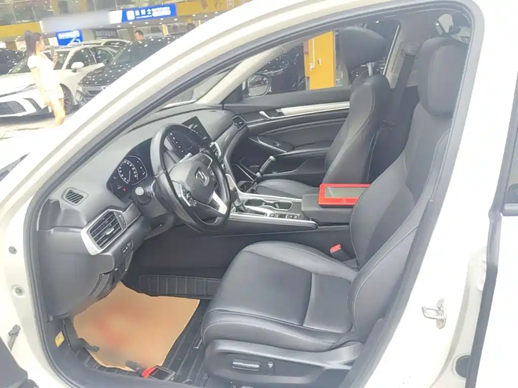 Honda Accord — миниатюра 15
