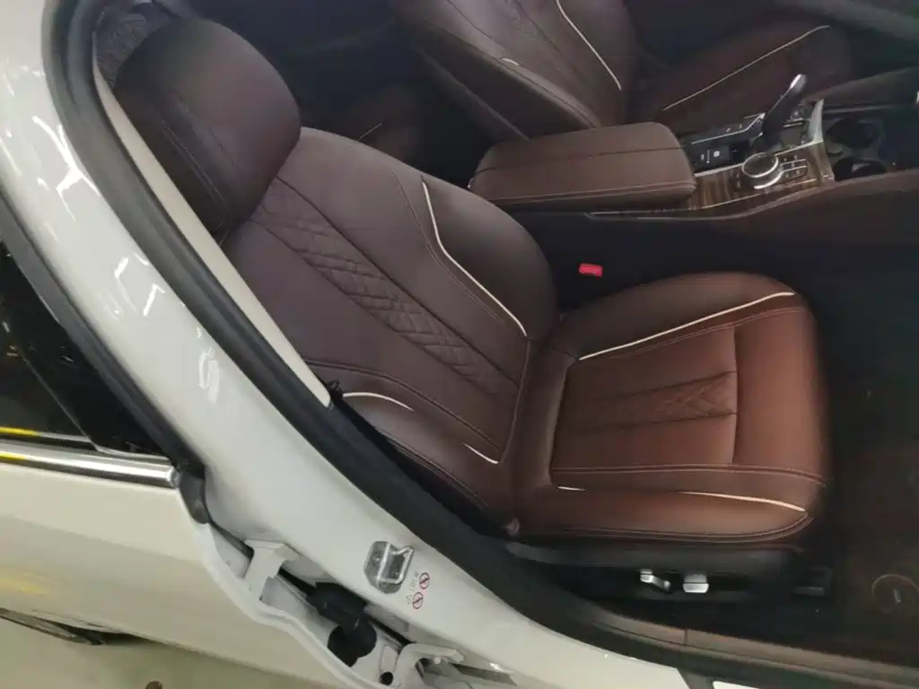 BMW 5 Series New Energy — миниатюра 25