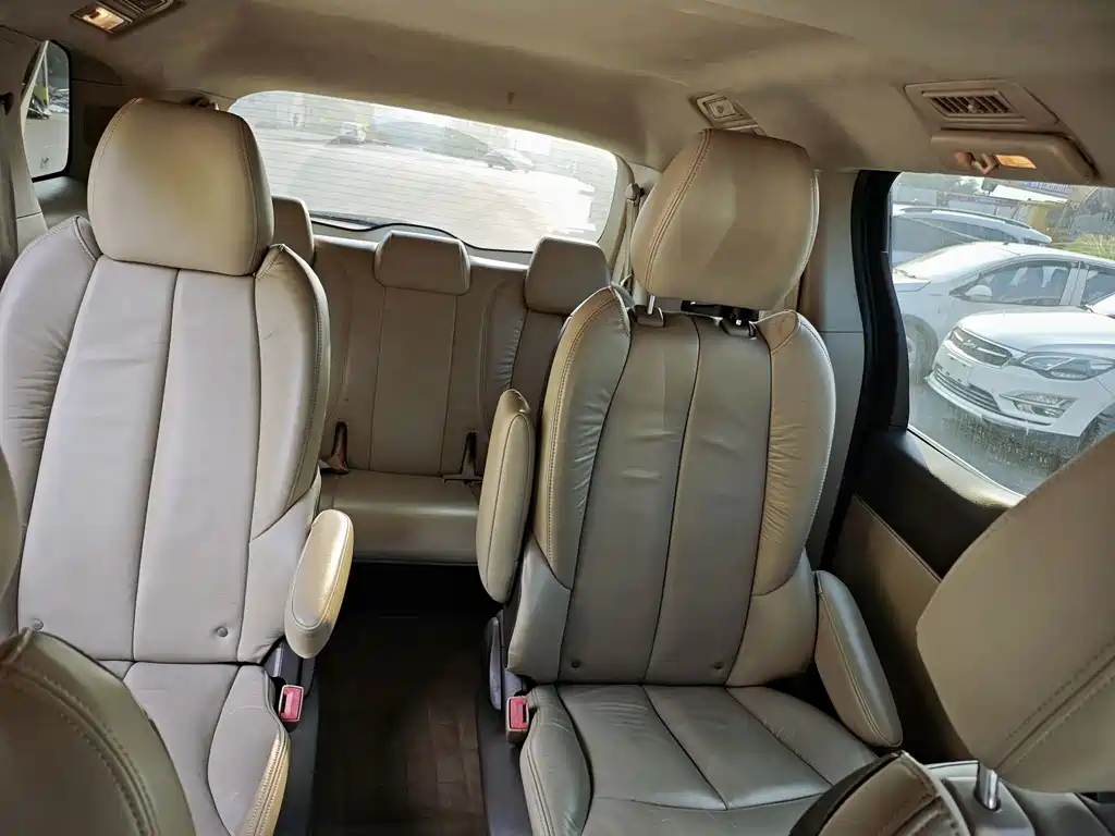 Buick GL8 — миниатюра 5
