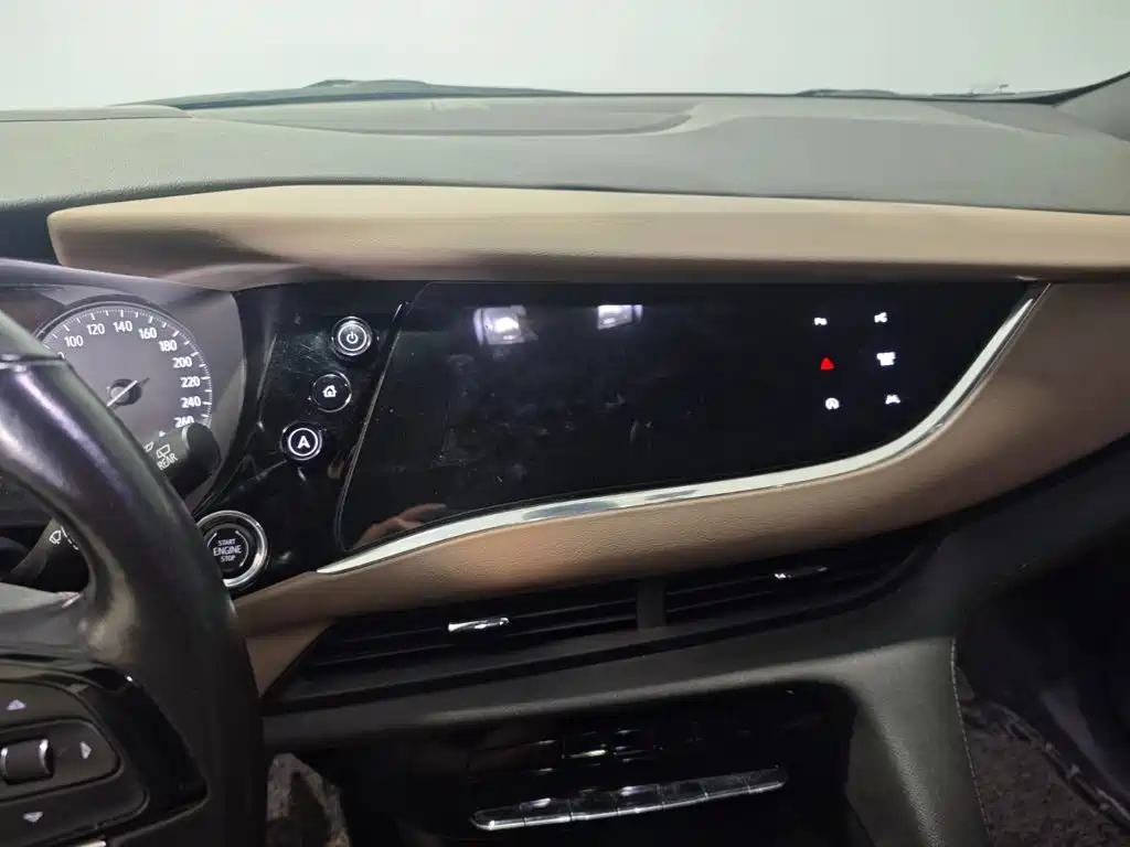 Buick Enclave — миниатюра 13