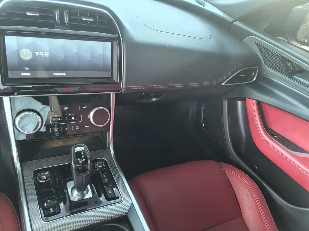 Jaguar XEL 2021 2.0T 250PS R-DYNAMIC S Sport