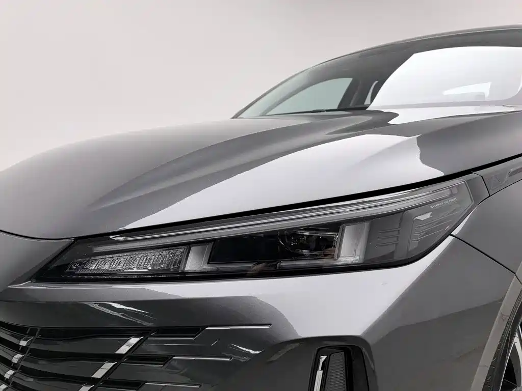 Changan Eado — миниатюра 7