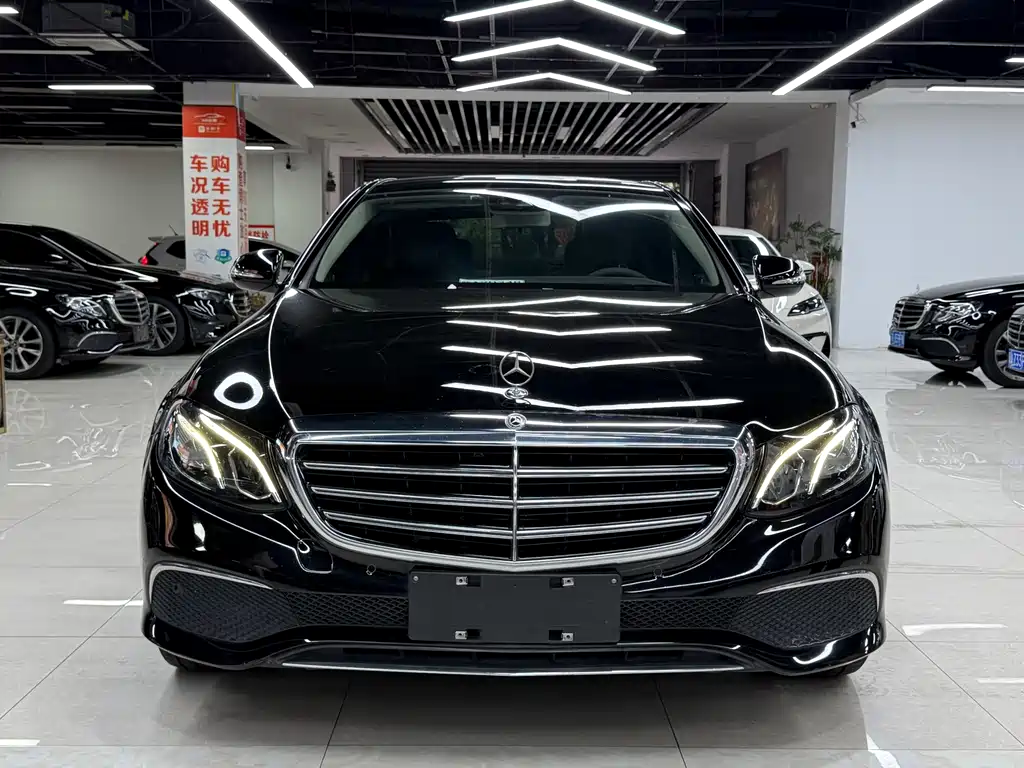 Mercedes-Benz E-Class — миниатюра 2