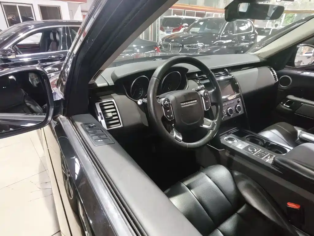 Land Rover Discovery 2017 3.0 SC V6 SE