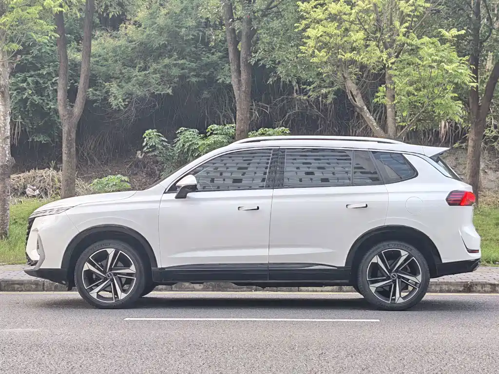 Roewe RX5 eMAX — миниатюра 3