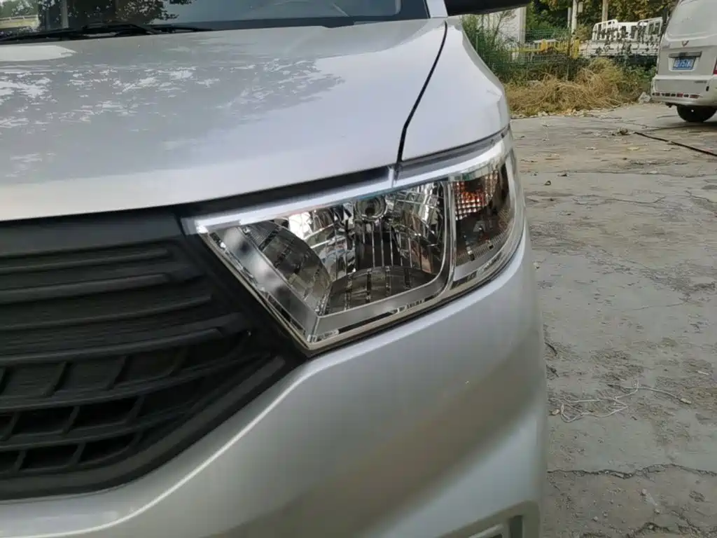 Wuling Hongguang V — миниатюра 24