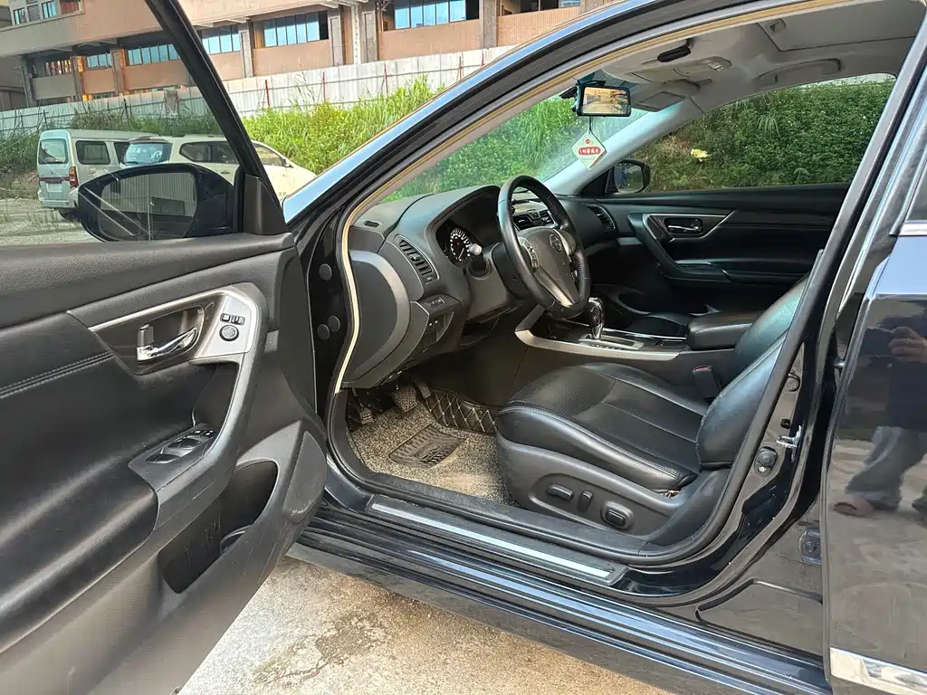Nissan Teana — миниатюра 9