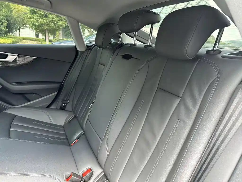 Audi A5 (Import) — миниатюра 17