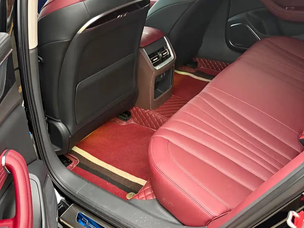 Hongqi Hongqi H5 — миниатюра 14