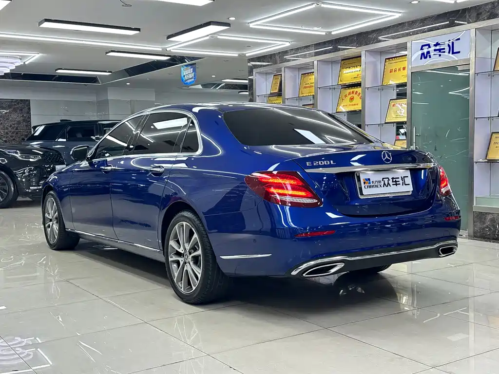 Mercedes-Benz E-Class — миниатюра 4