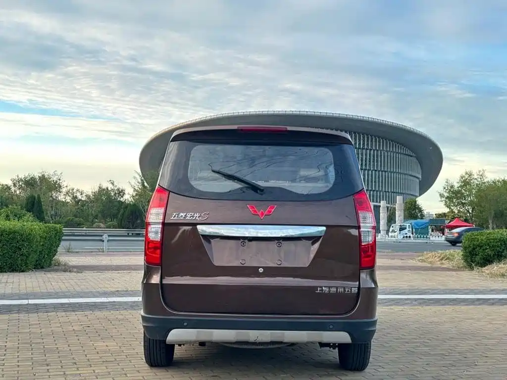 Wuling Hongguang — миниатюра 5